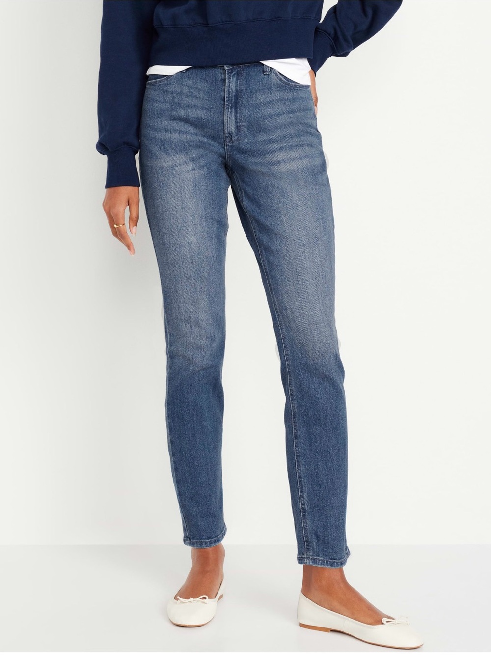 NWOT Old Navy WOW Straight-Leg Women’s Jeans in Medium Wash Denim